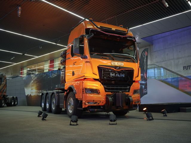 1920_p_eot_man_schwerlast_250_tonnen_neu_1