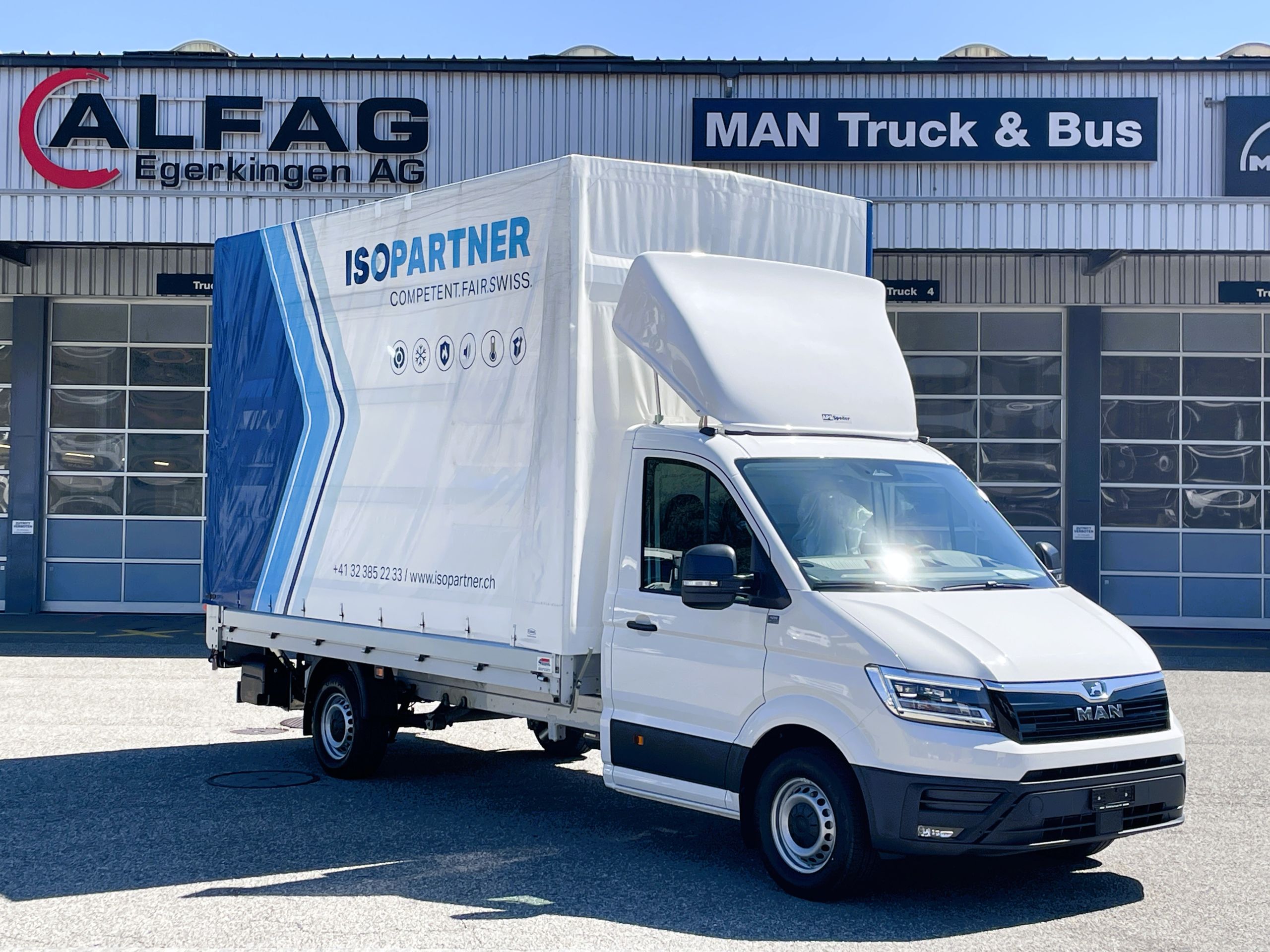 MAN TGE 3.180 4X2F SB